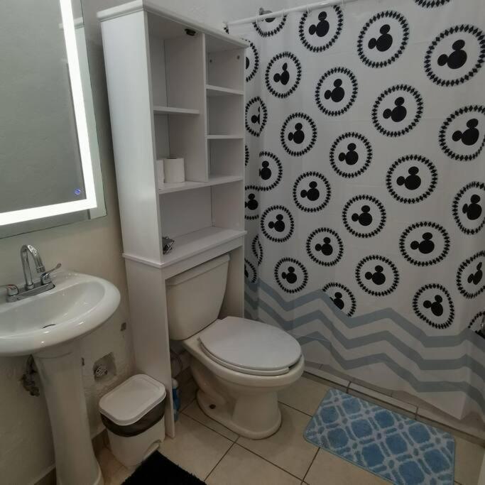 Comfy 2Bedroom Minutes From Downtown & Fast Wi-Fi Zihuatanejo Kültér fotó