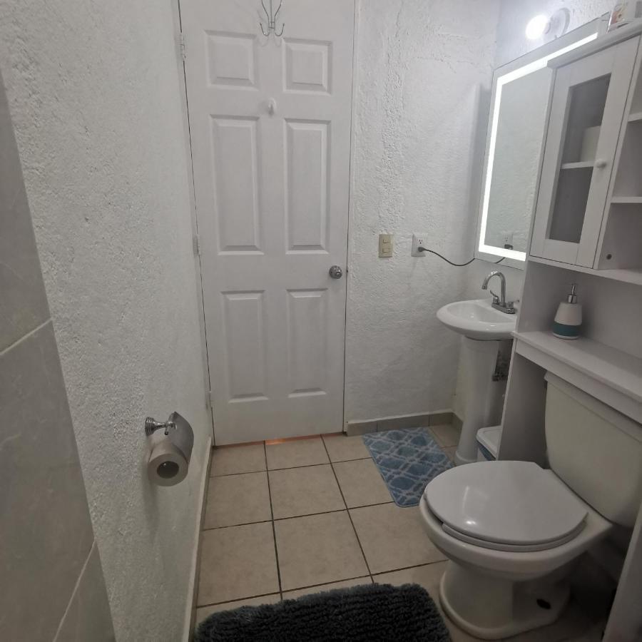 Comfy 2Bedroom Minutes From Downtown & Fast Wi-Fi Zihuatanejo Kültér fotó