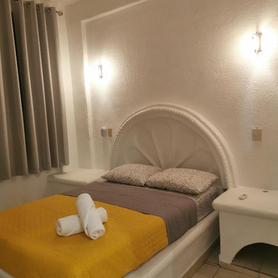 Comfy 2Bedroom Minutes From Downtown & Fast Wi-Fi Zihuatanejo Kültér fotó